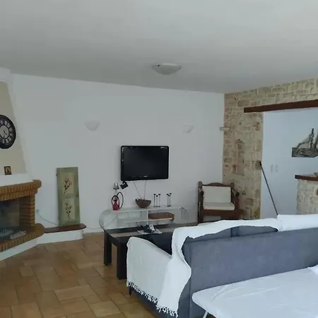 Paros - - 2 Bathrooms