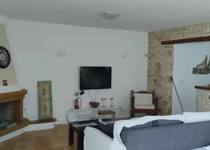 Paros - - 2 Bathrooms